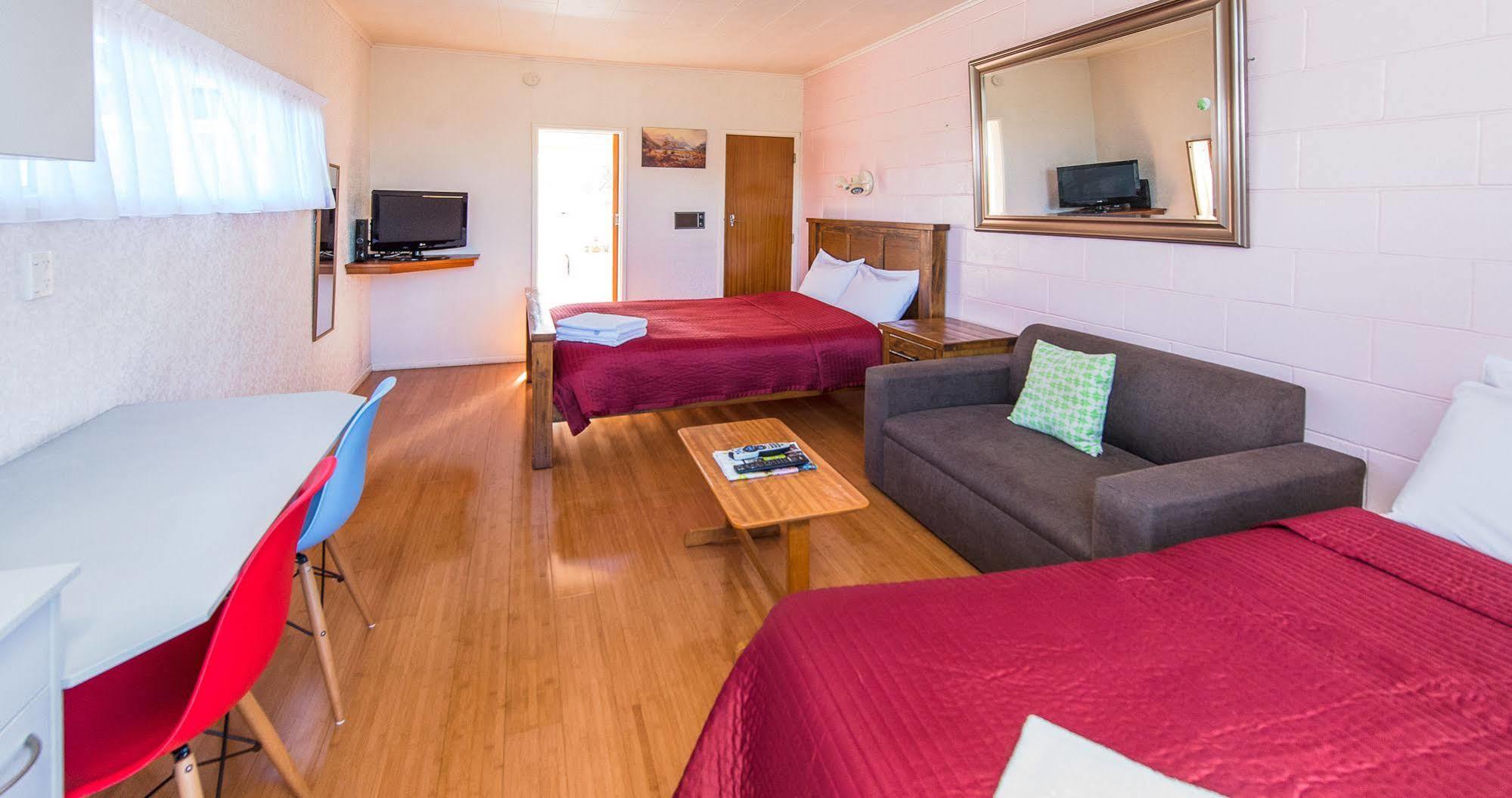 Astral Motel Вангануї Екстер'єр фото